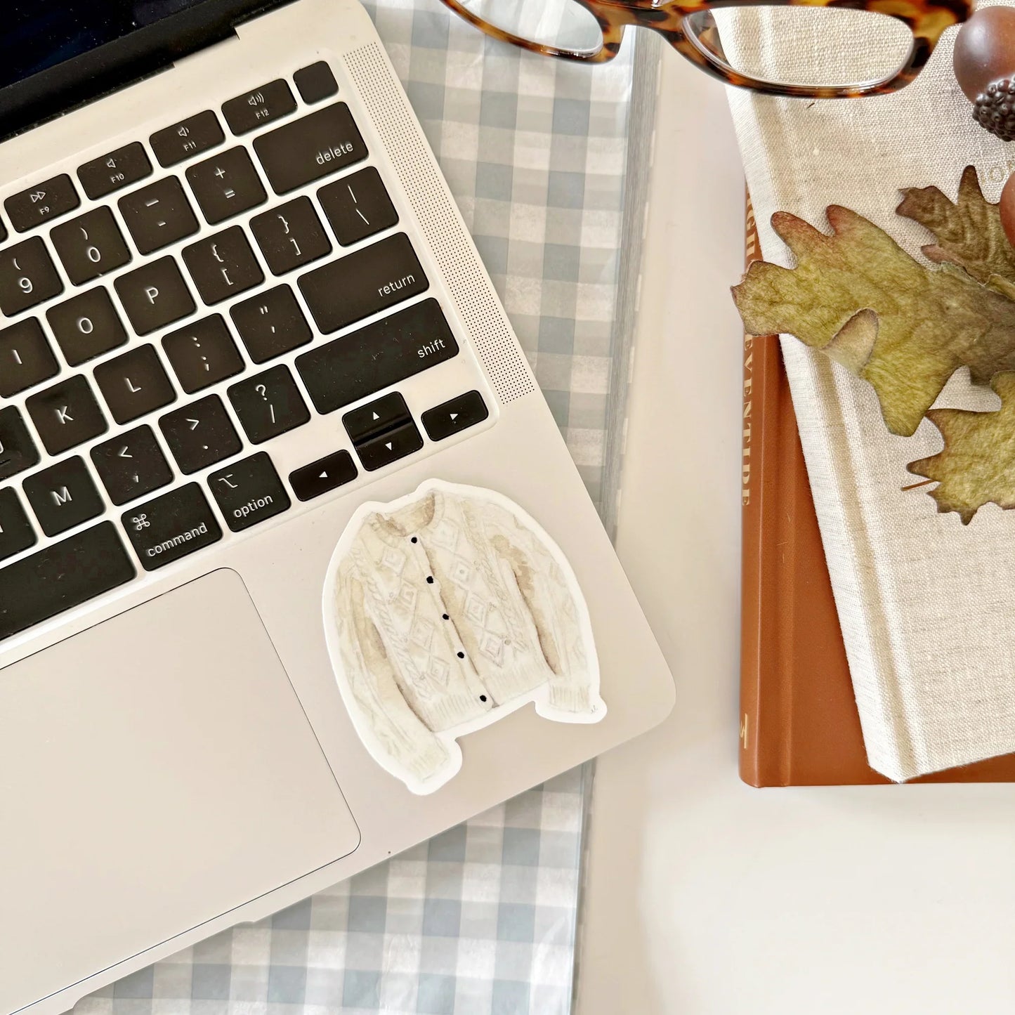 cableknit sweater sticker